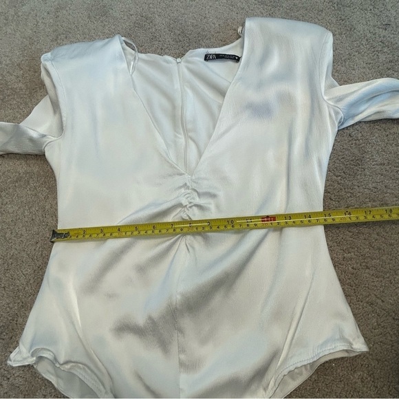 Zara white satin effect ruched long sleeve V-neck bodysuit Sz XL NWOT - Picture 11 of 13